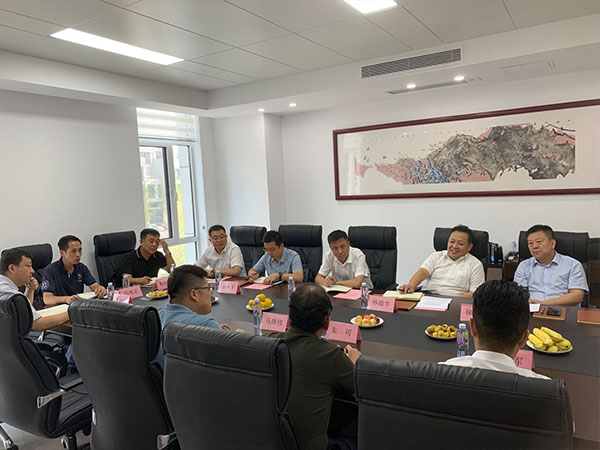 加强政企联合 提速公司发展 加强政企联合 提速公司发展