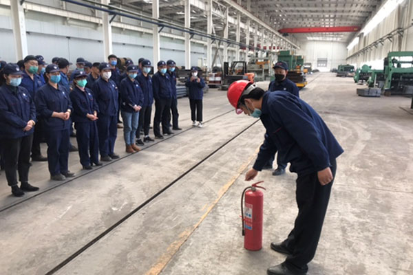 公司组织开展安全教育培训暨消防演练活动